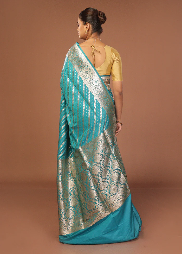 Blue Uppada Silk Saree With Blouse Piece - Image 3