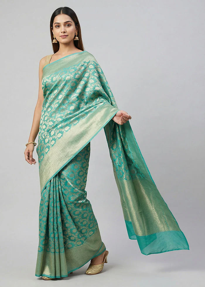Blue Uppada Silk Saree With Blouse Piece