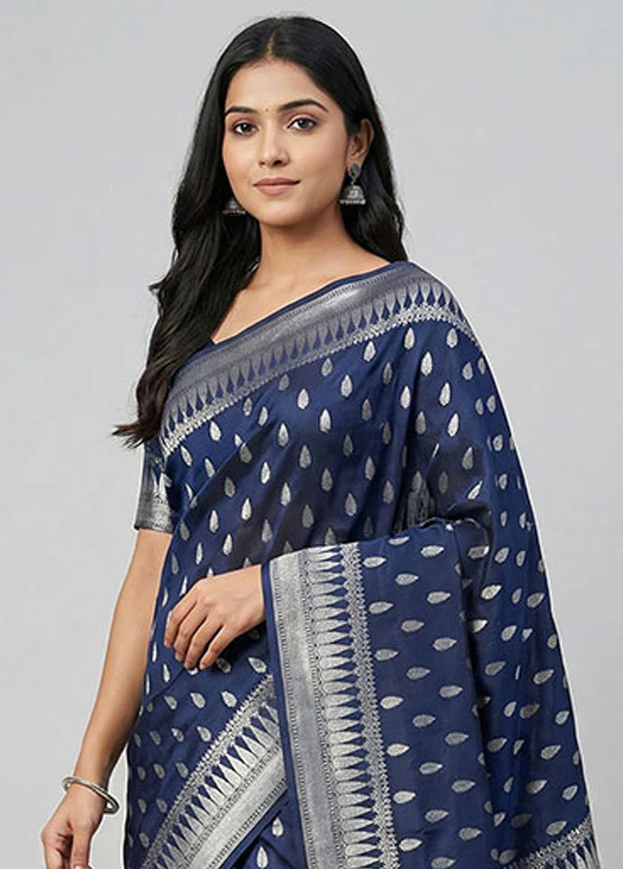 Blue Uppada Silk Saree With Blouse Piece - Image 2