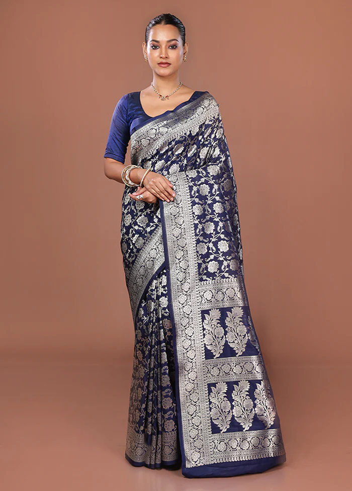 Blue Uppada Silk Saree With Blouse Piece - Image 2