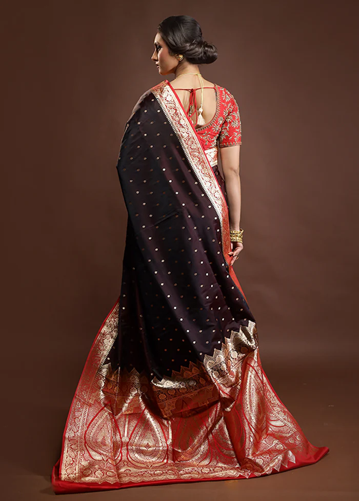 Brown Banarasi Silk Saree With Blouse Piece - Image 3