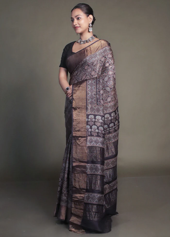 Brown Handloom Tussar Pure Silk Saree With Blouse Piece - Image 4