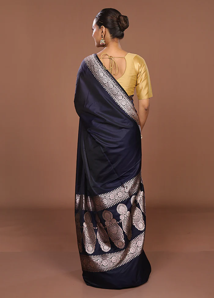 Blue Katan Silk Saree With Blouse Piece - Image 3