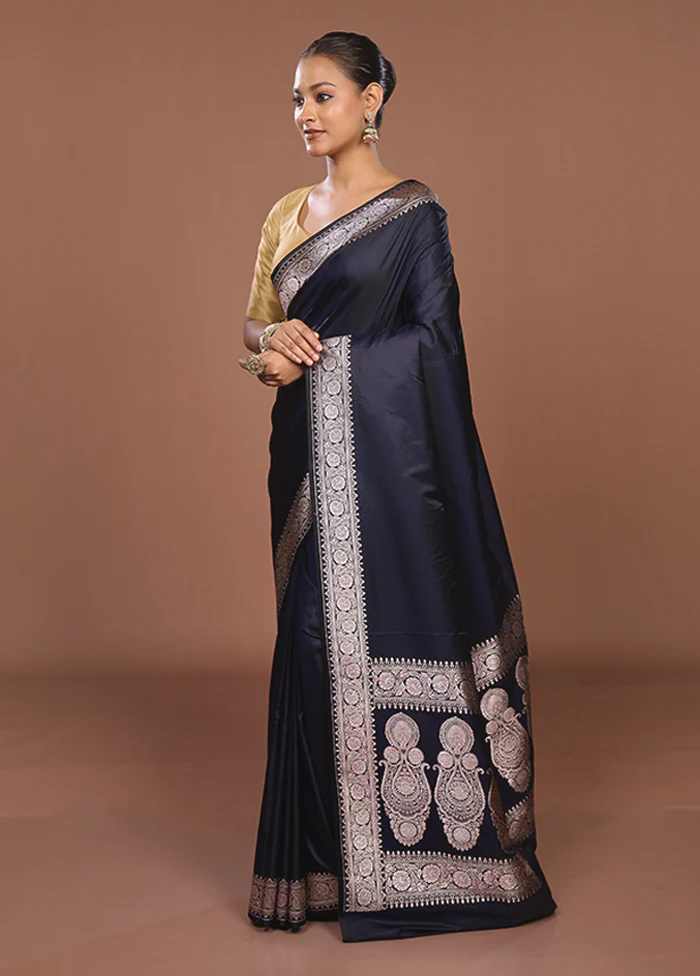 Blue Katan Silk Saree With Blouse Piece - Image 4