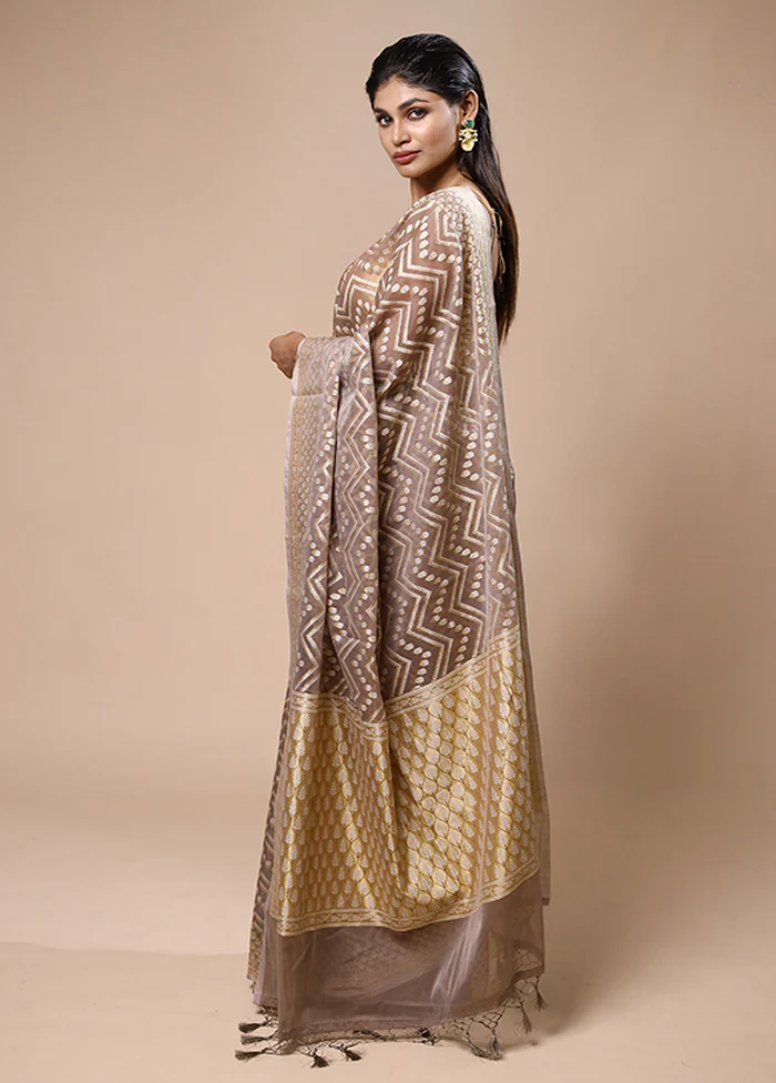 Brown Kora Silk Saree With Blouse Piece - Image 4