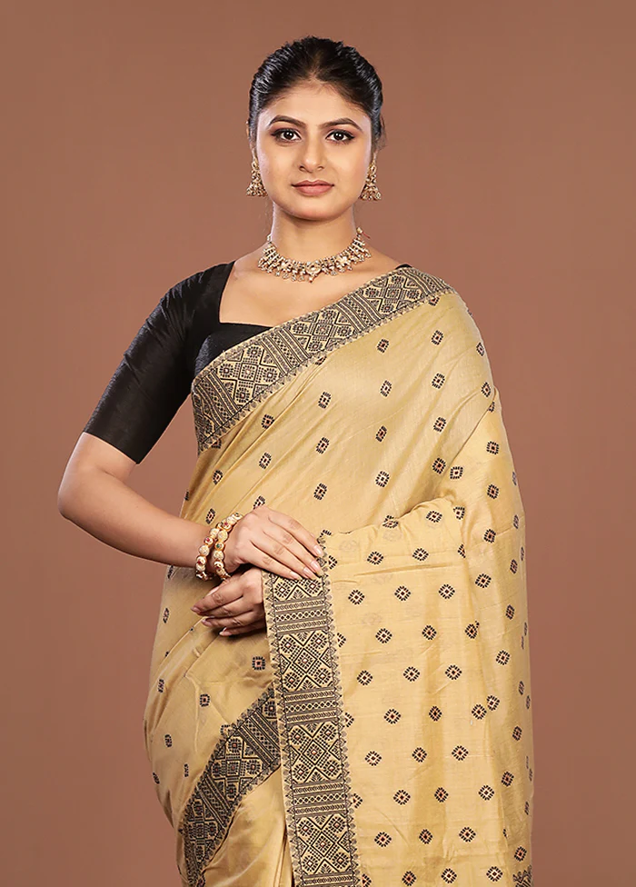 Cream Assam Silk Saree With Blouse Piece