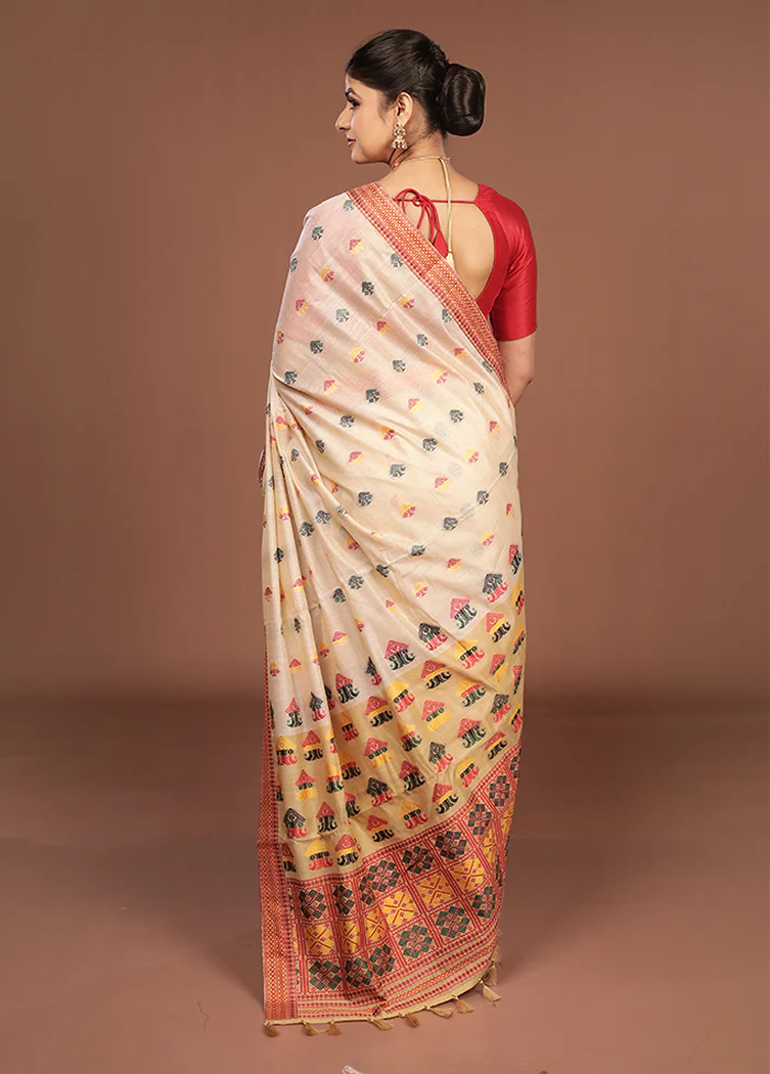 Cream Assam Silk Saree With Blouse Piece - Image 3