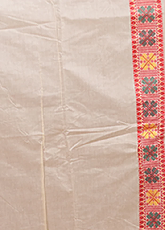 Cream Assam Silk Saree With Blouse Piece - Image 5