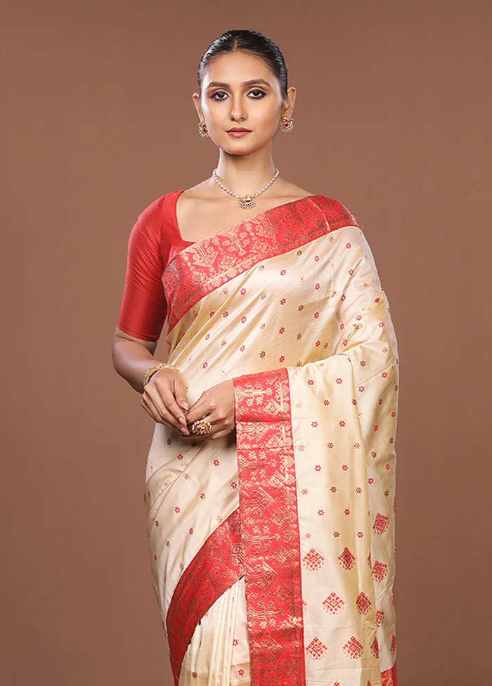 Cream Assam Silk Saree With Blouse Piece