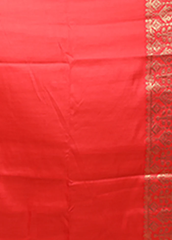 Cream Assam Silk Saree With Blouse Piece - Image 5