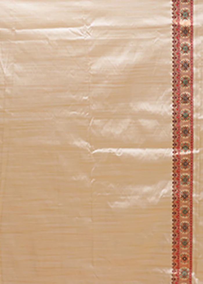 Cream Assam Silk Saree With Blouse Piece - Image 5