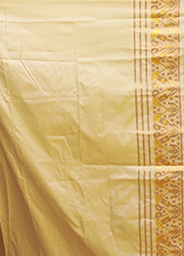 Cream Assam Silk Saree With Blouse Piece - Image 5