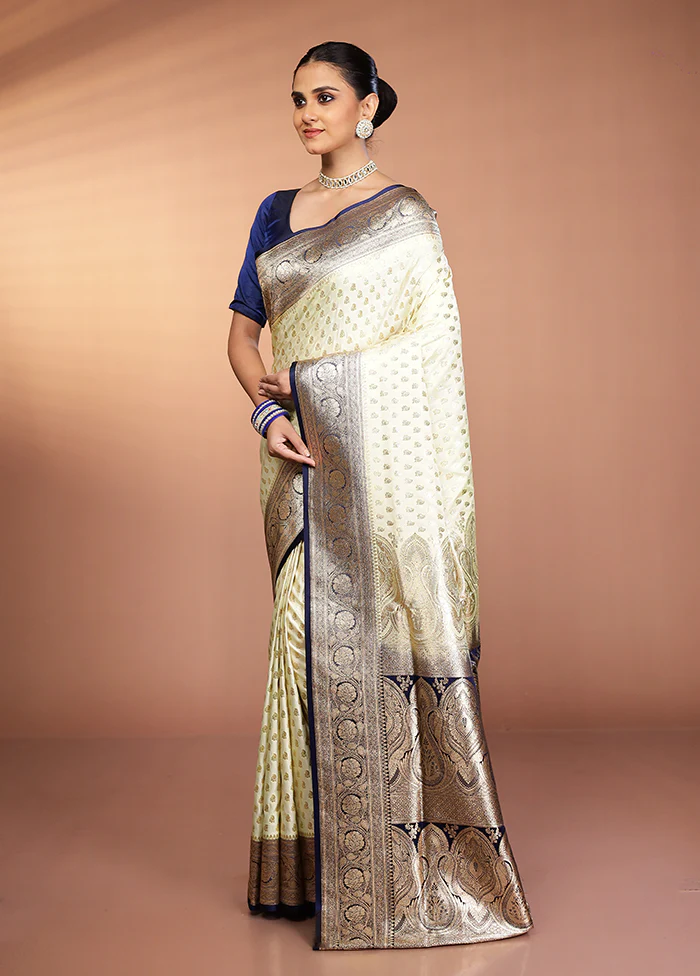 Cream Banarasi Silk Saree With Blouse Piece - Image 4