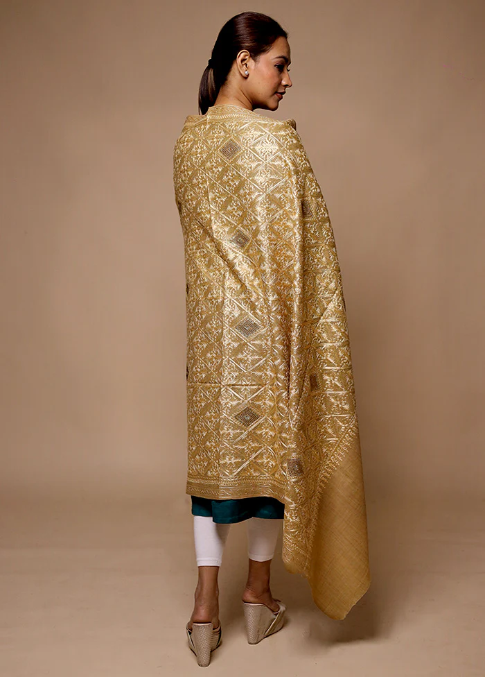 Cream Butta Work With Zari Woven Border Shawl - Image 2