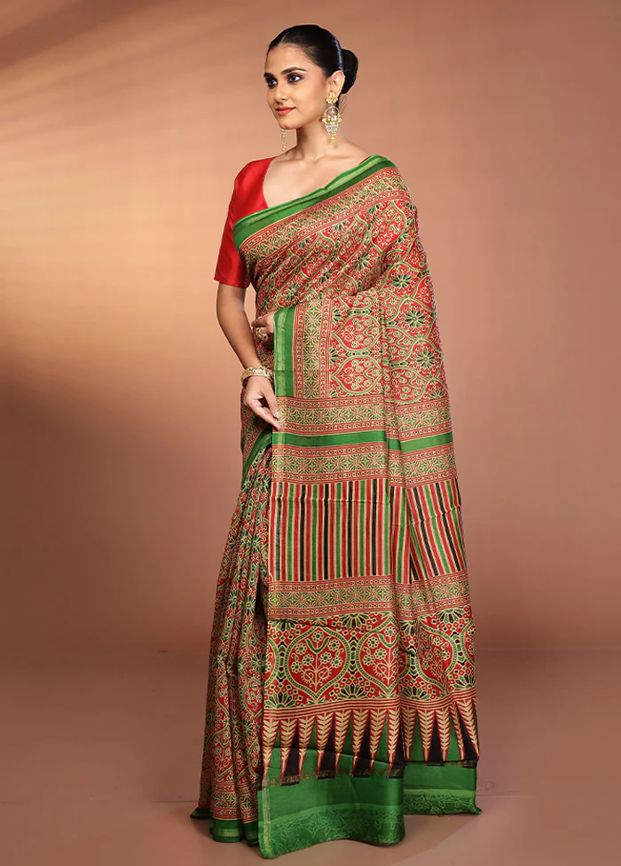 Cream Chanderi Silk Saree With Blouse Piece - Image 4