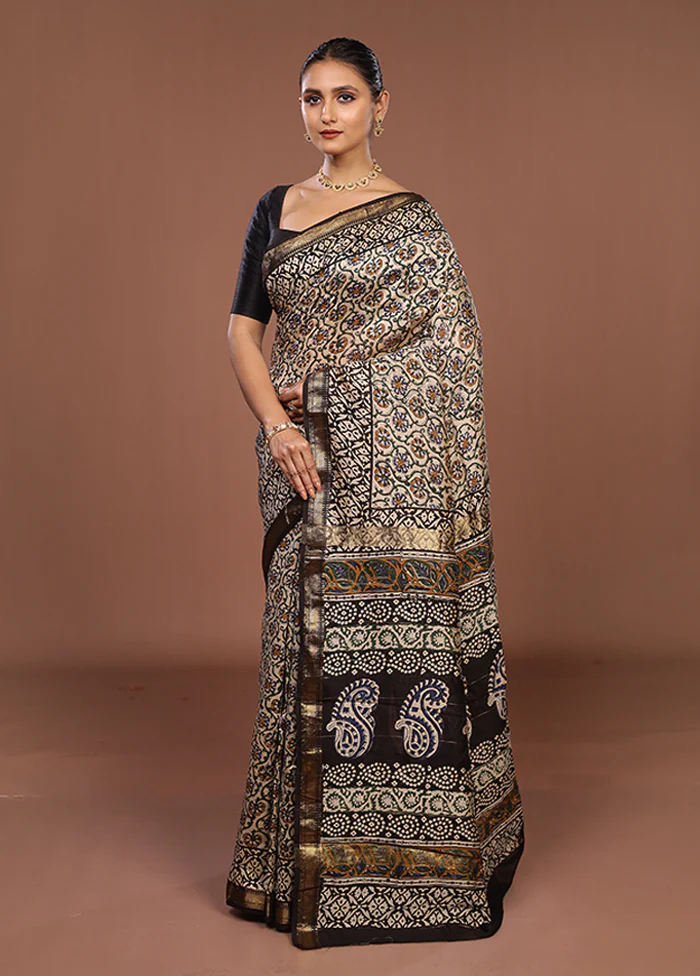 Cream Chanderi Silk Saree With Blouse Piece - Image 4