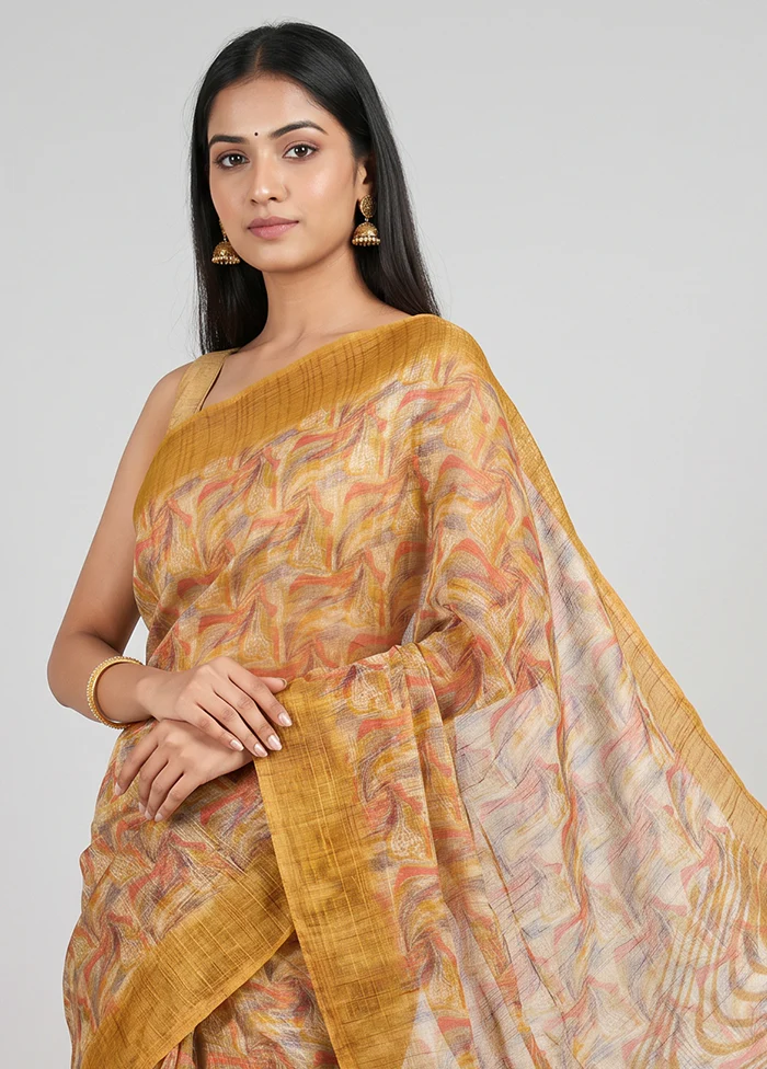 Cream Chiffon Silk Saree With Blouse Piece - Image 2
