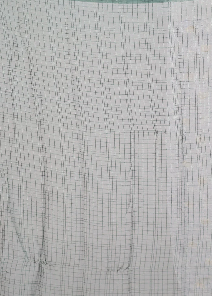 Green Chiffon Silk Saree With Blouse Piece - Image 5