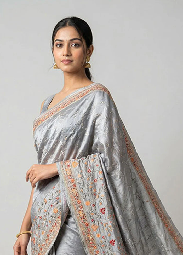 Cream Chiffon Silk Saree With Blouse Piece - Image 2
