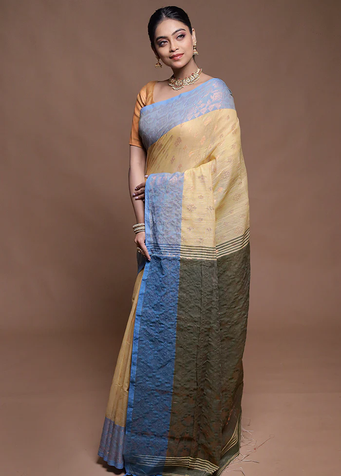 Cream Cotton Saree With Blouse Piece - Image 4