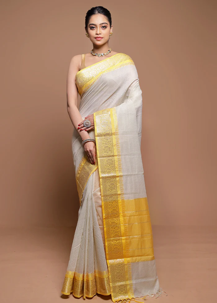 Cream Cotton Saree With Blouse Piece