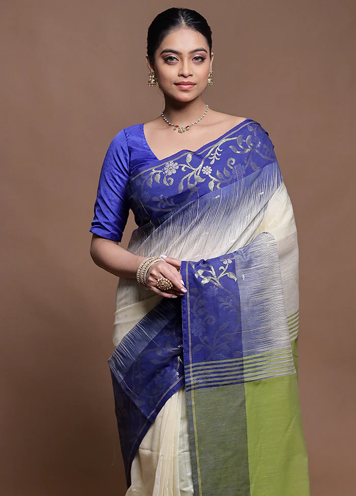 Cream Cotton Saree With Blouse Piece - Image 2