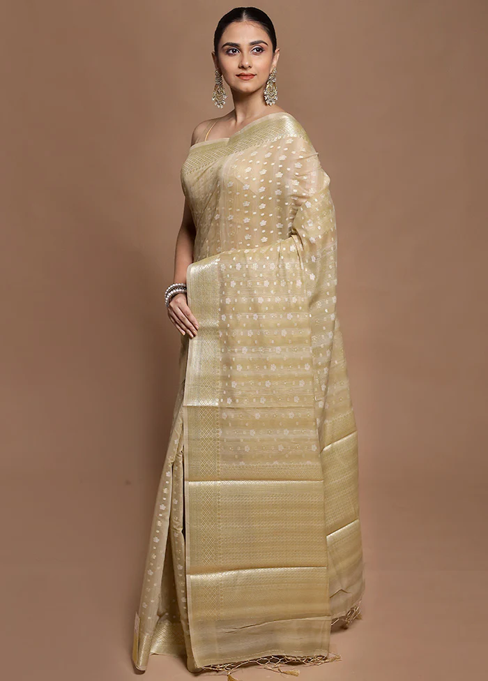 Cream Cotton Saree With Blouse Piece - Image 4