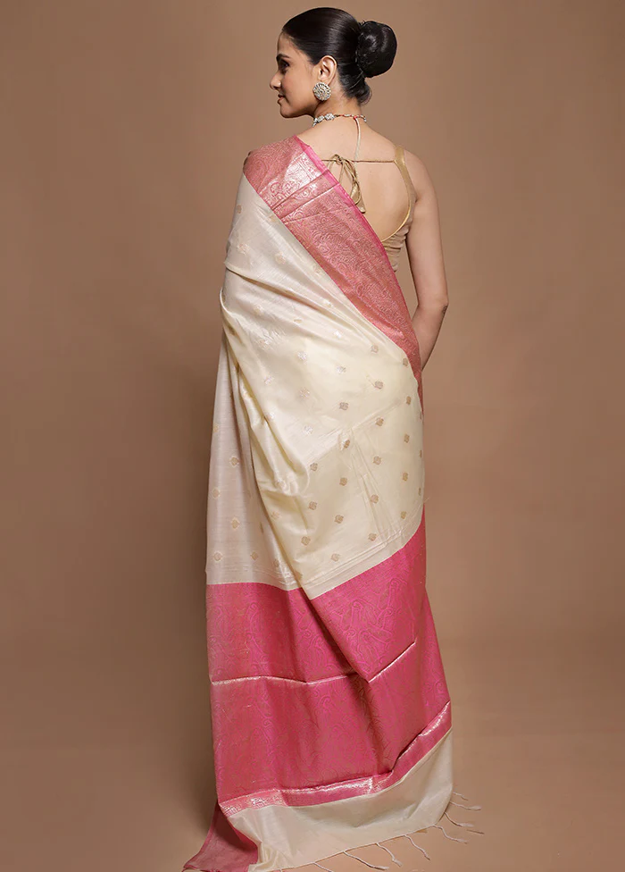 Cream Cotton Saree With Blouse Piece - Image 3