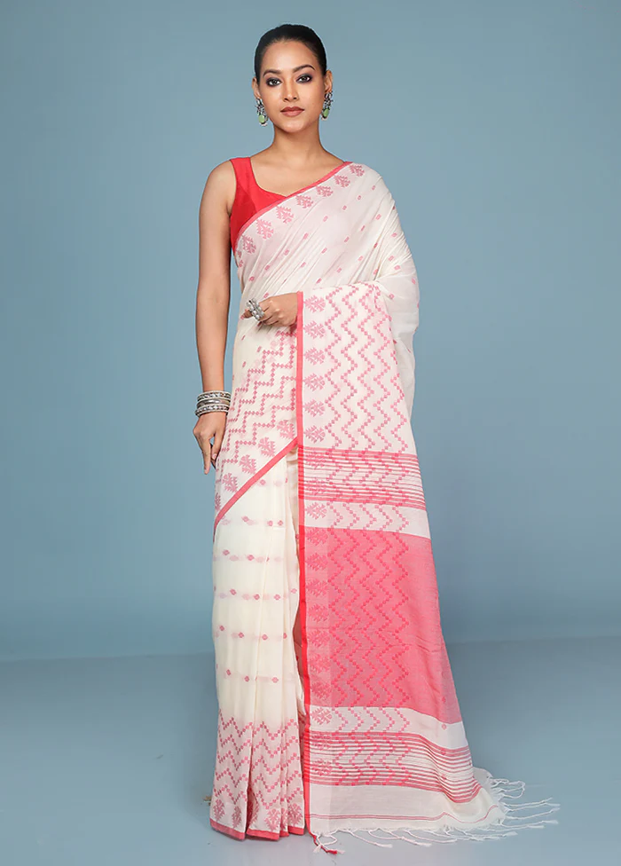 Cream Cotton Saree With Blouse Piece - Image 2