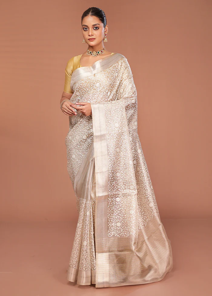 Cream Cotton Saree With Blouse Piece - Image 2