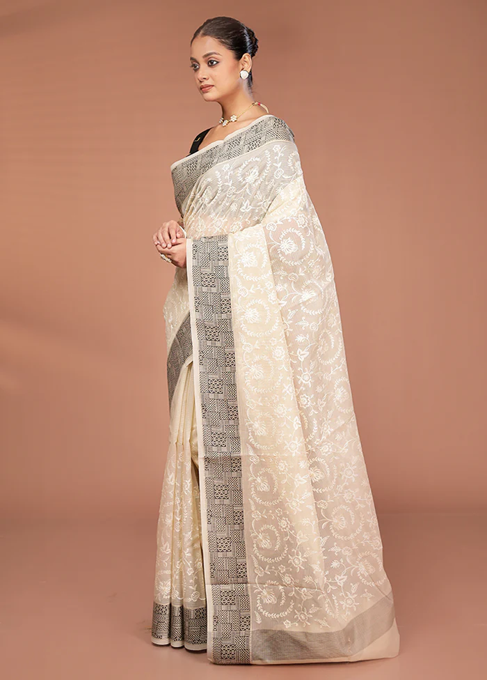 Cream Cotton Saree With Blouse Piece - Image 4