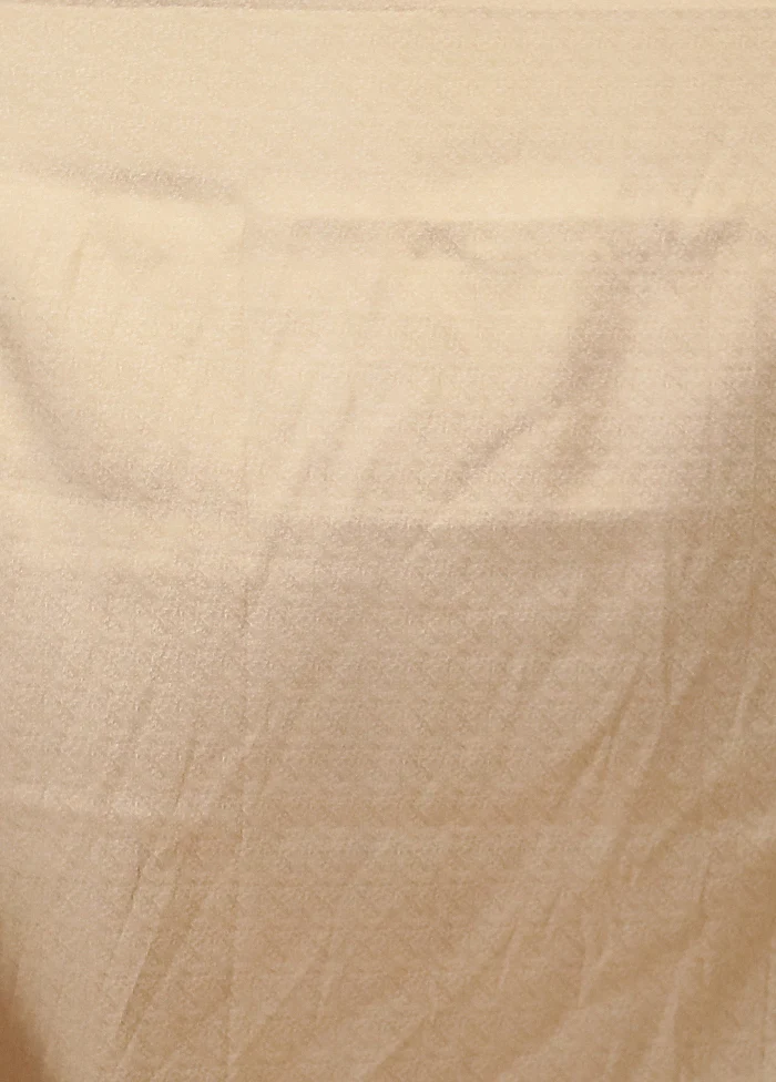 Cream Dupion Silk Saree With Blouse Piece - Image 5