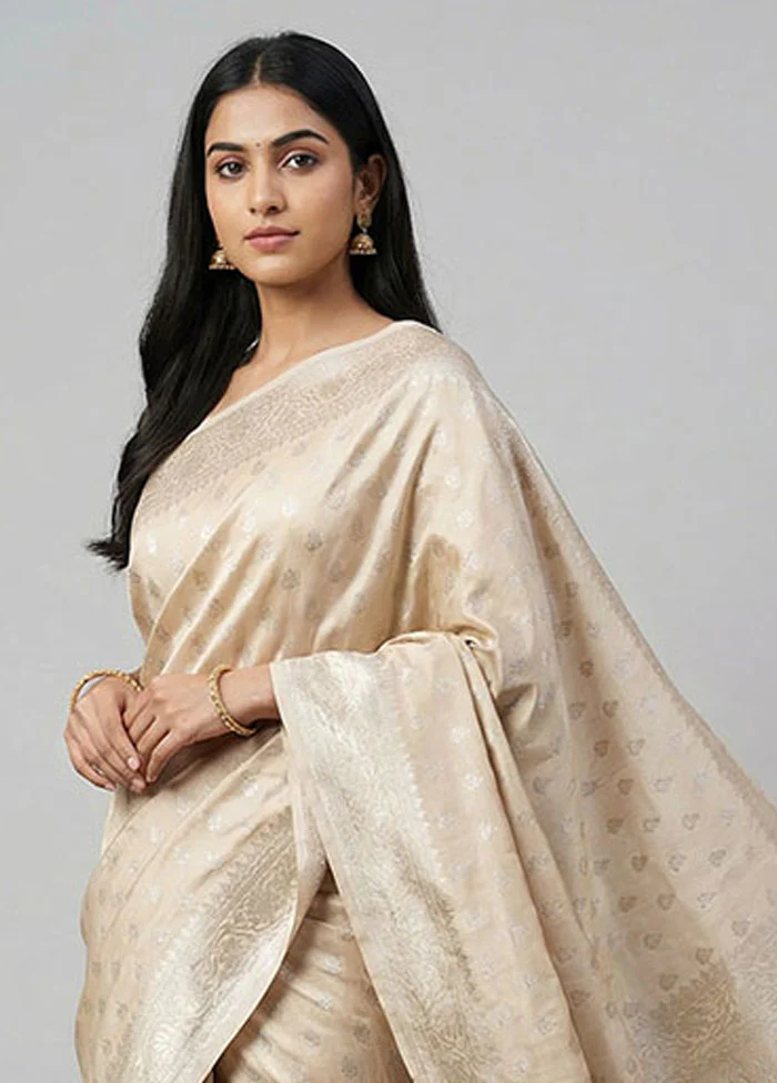 Cream Dupion Silk Saree With Blouse Piece - Image 2