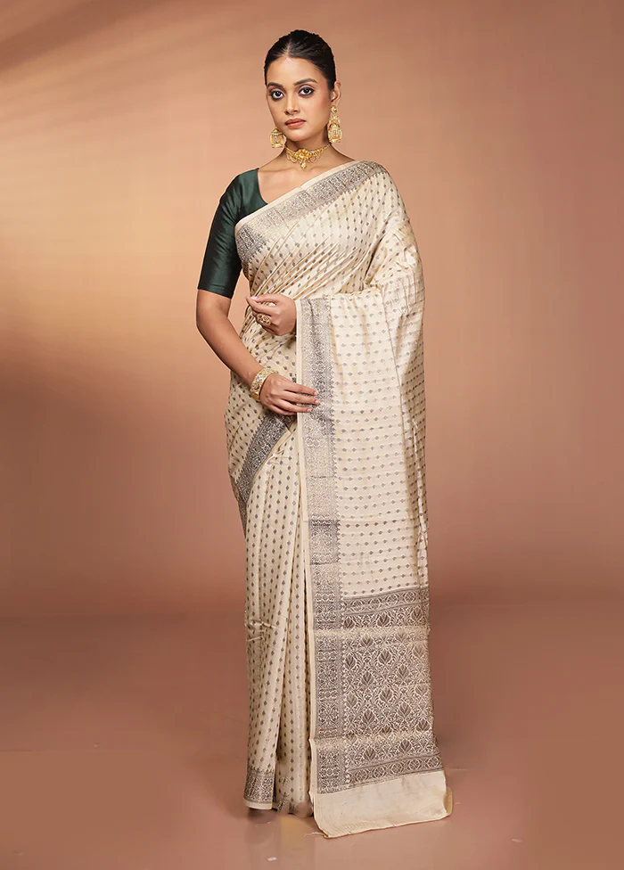 Cream Dupion Silk Saree With Blouse Piece - Image 2