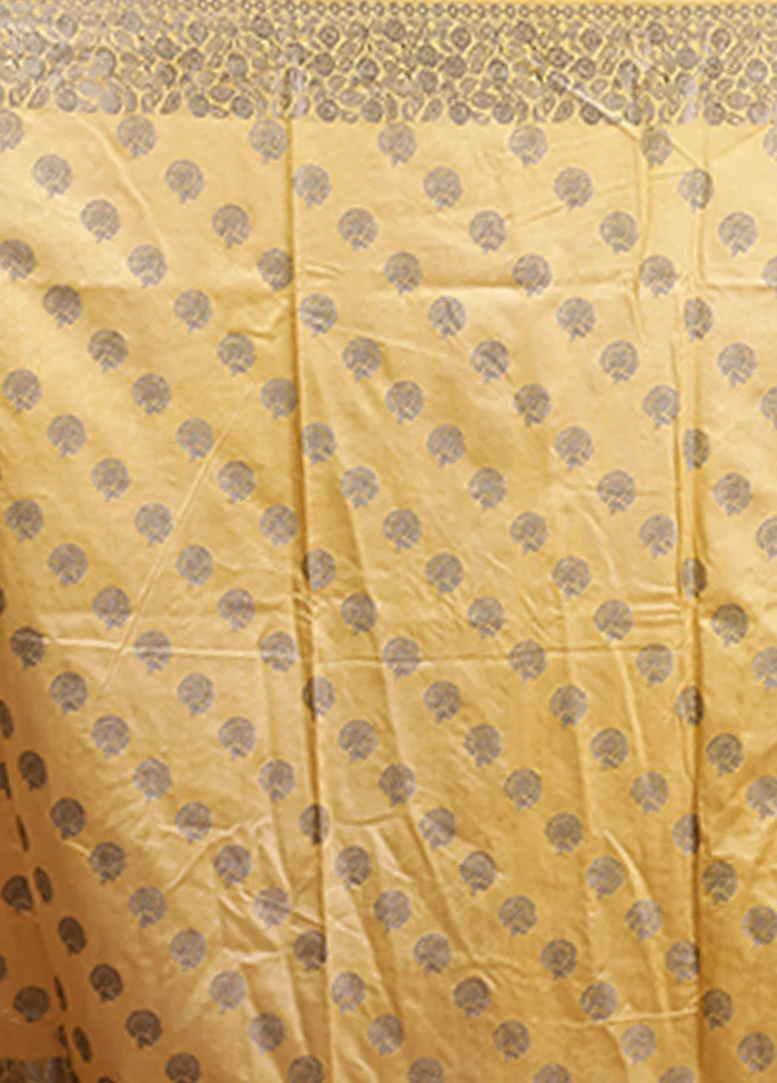 Cream Dupion Silk Saree With Blouse Piece - Image 5