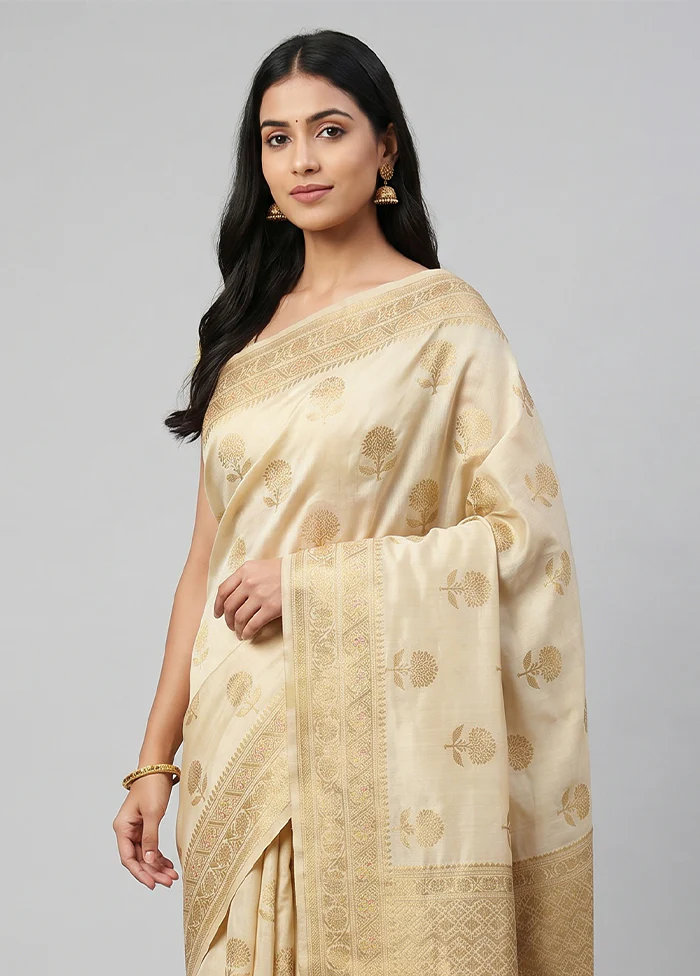 Cream Dupion Silk Saree With Blouse Piece - Image 2