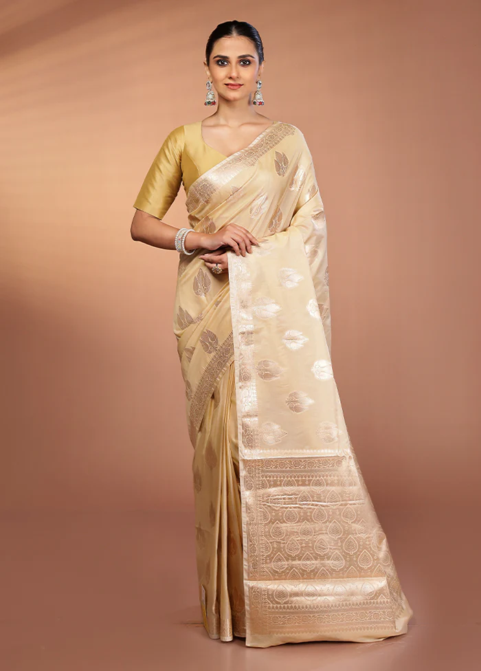 Cream Dupion Silk Saree With Blouse Piece - Image 2