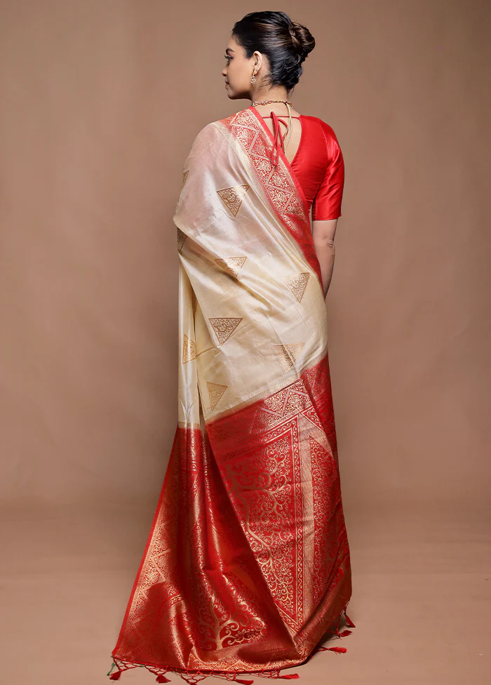 Cream Dupion Silk Saree With Blouse Piece - Image 3