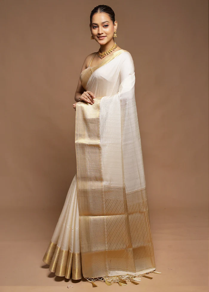 Cream Dupion Silk Saree With Blouse Piece - Image 4