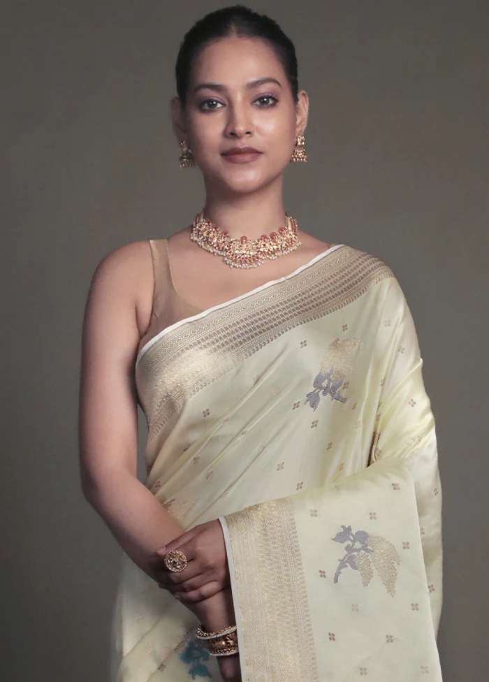 Cream Dupion Silk Saree With Blouse Piece - Image 2