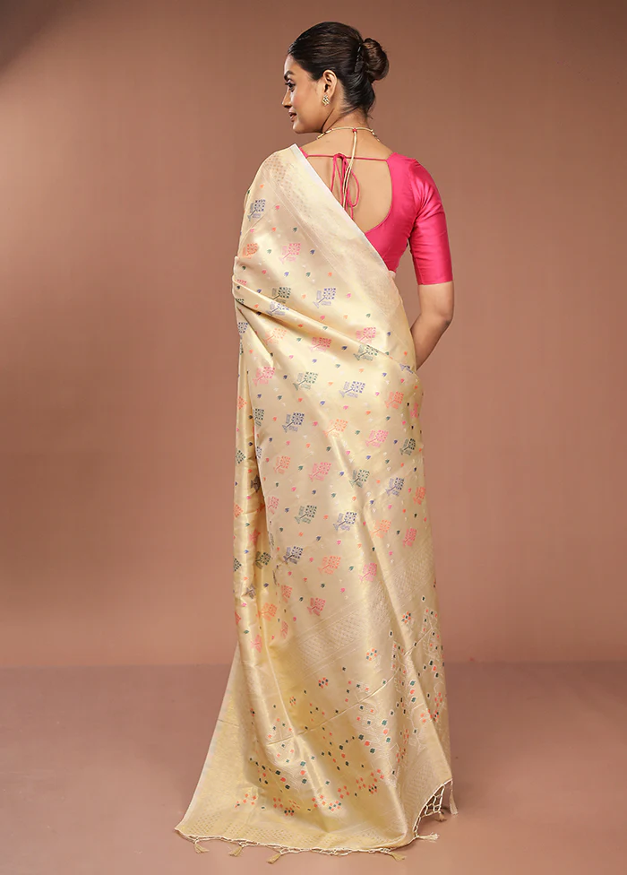 Cream Dupion Silk Saree With Blouse Piece - Image 3