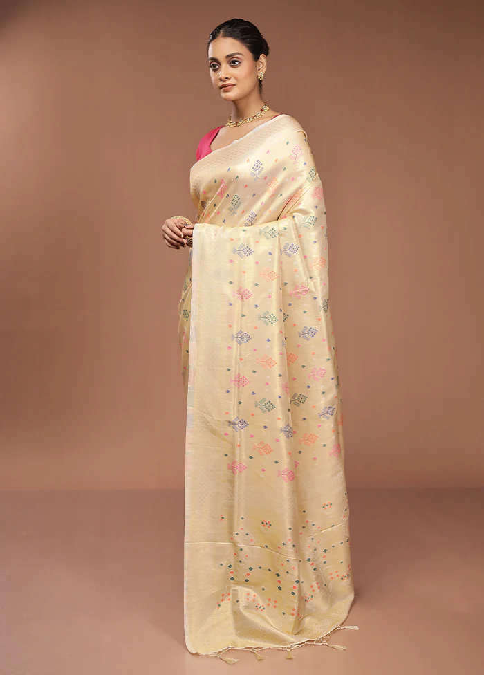 Cream Dupion Silk Saree With Blouse Piece - Image 4