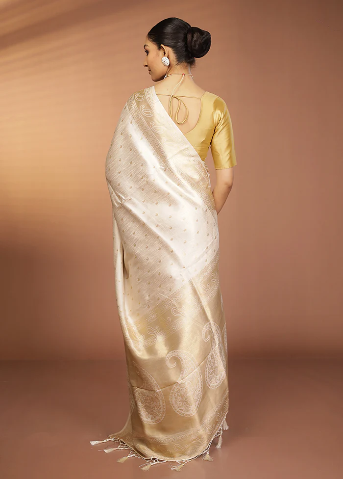 Cream Dupion Silk Saree With Blouse Piece - Image 3