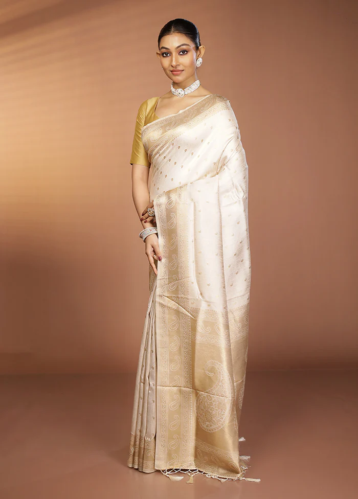 Cream Dupion Silk Saree With Blouse Piece - Image 4
