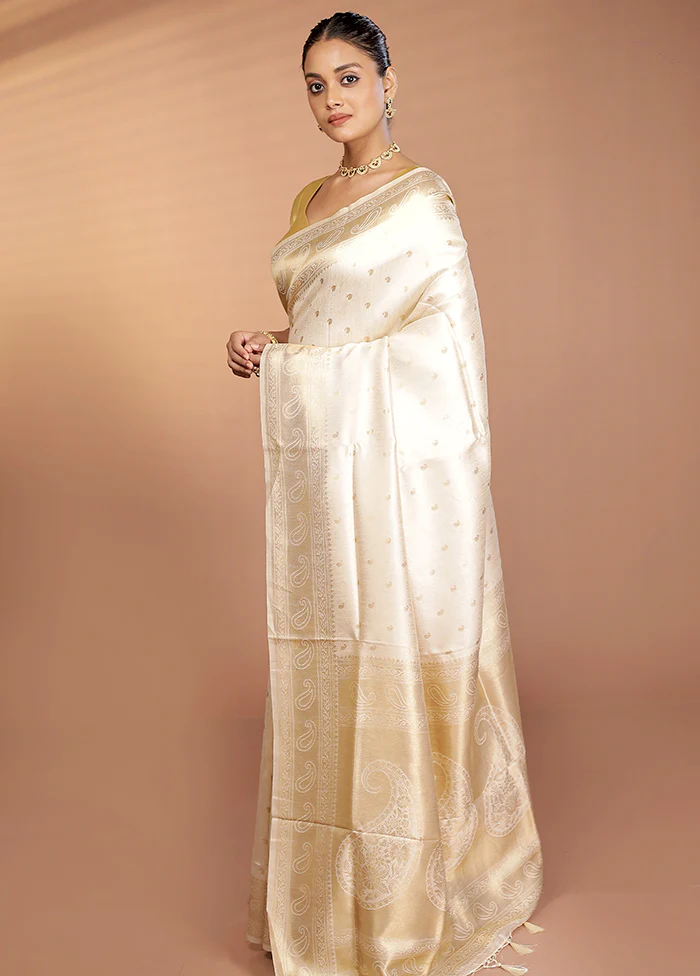 Cream Dupion Silk Saree With Blouse Piece - Image 4