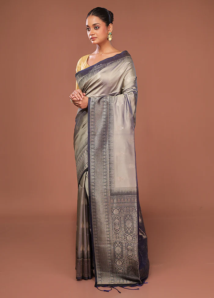 Grey Dupion Silk Saree With Blouse Piece - Image 4