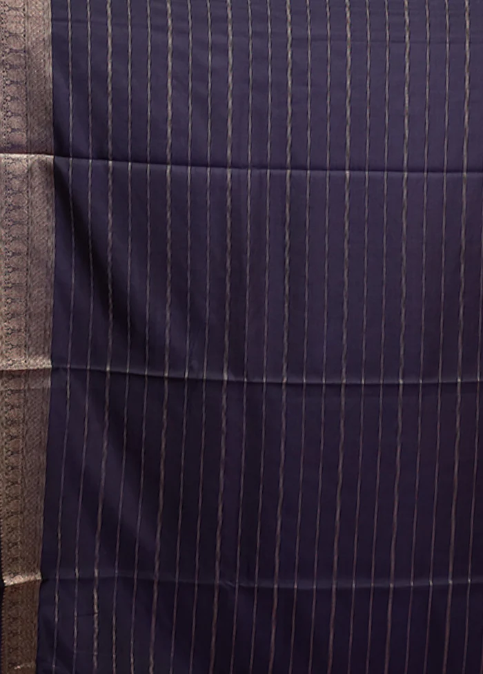 Grey Dupion Silk Saree With Blouse Piece - Image 5