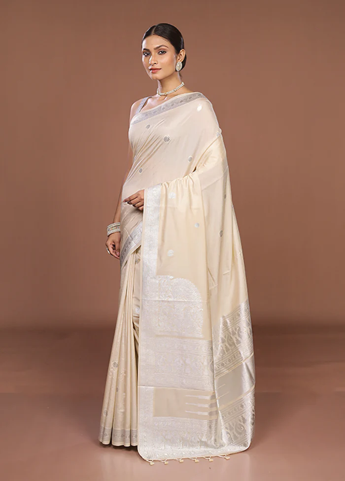Cream Dupion Silk Saree With Blouse Piece - Image 4
