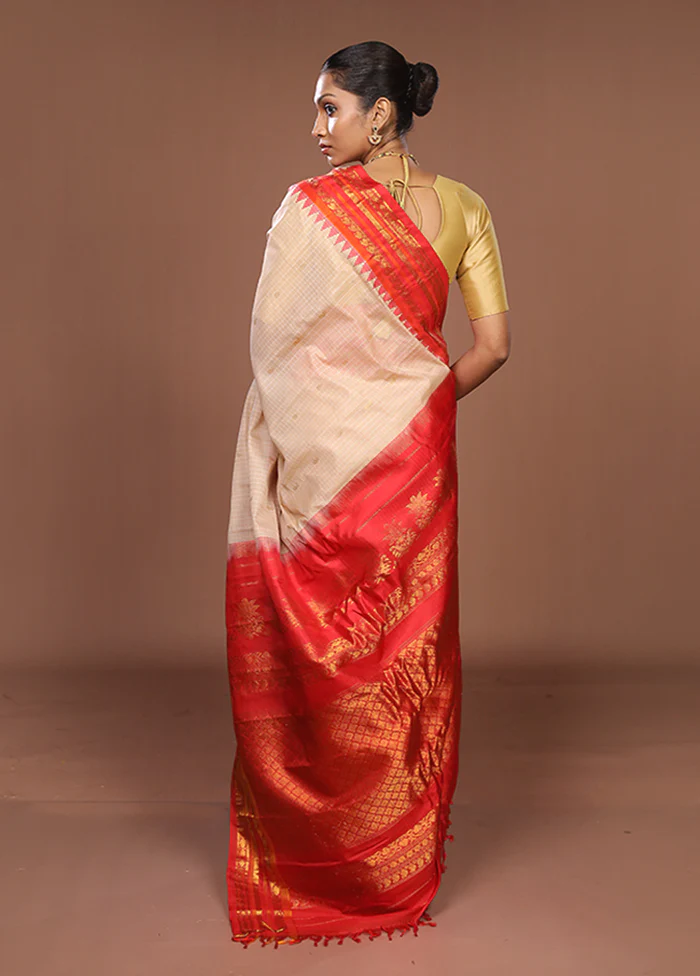 Cream Gadwal Pure Silk Saree Without Blouse Piece - Image 3