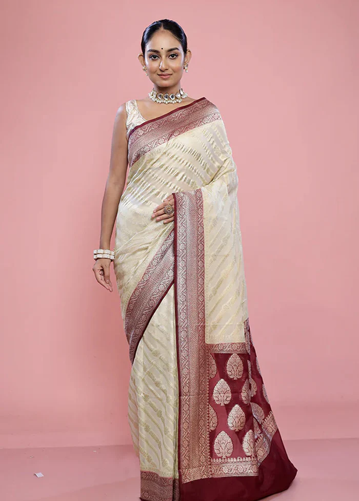 Cream Georgette Saree With Blouse Piece - Image 2